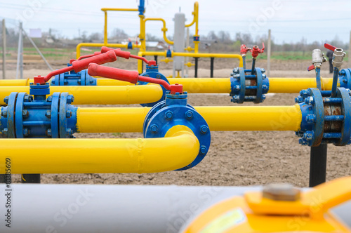 natural gas field station equipment