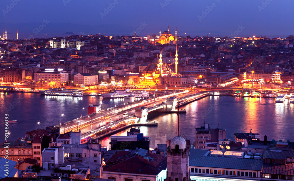 Fototapeta premium Evening Istanbul