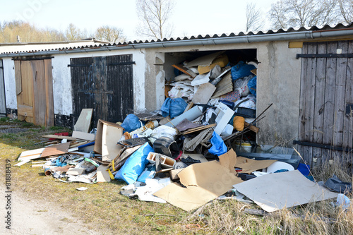 Obraz na płótnie Garage müll w salonie