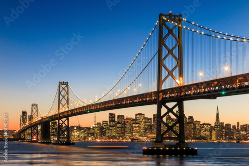 Fototapeta Naklejka Na Ścianę i Meble -  San Francisco skyline and Bay Bridge at sunset, California