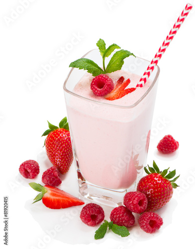 Fresh berries and smoothie