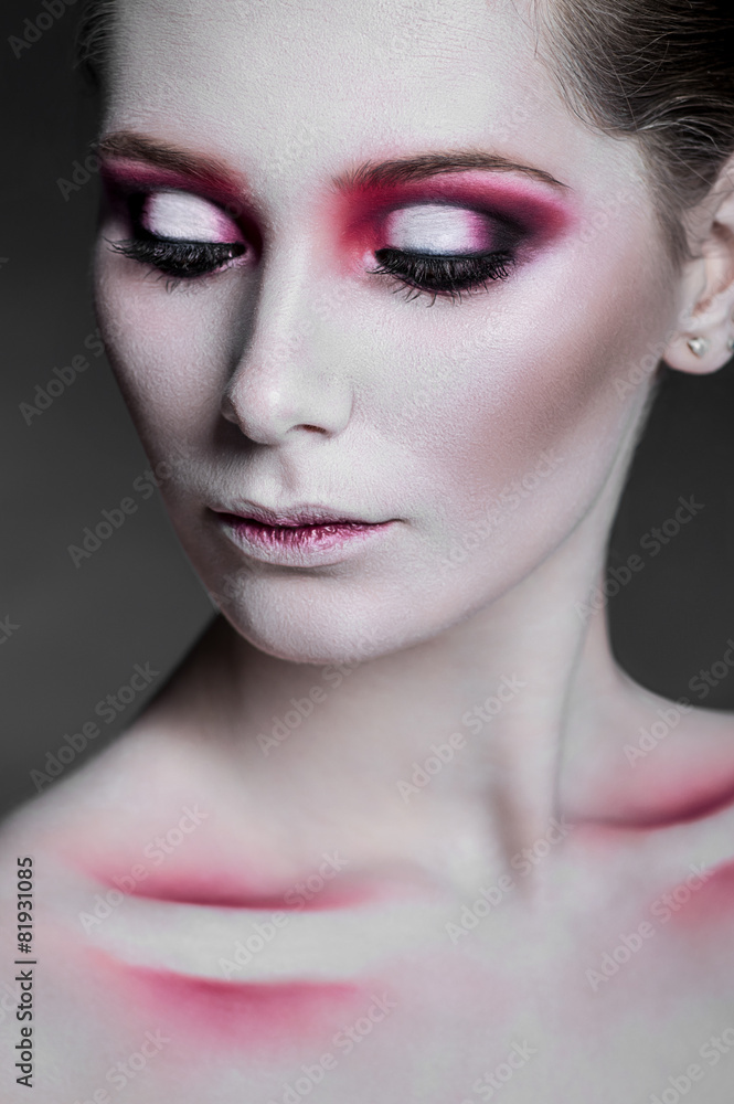 High fashion beauty model girl with pink make up