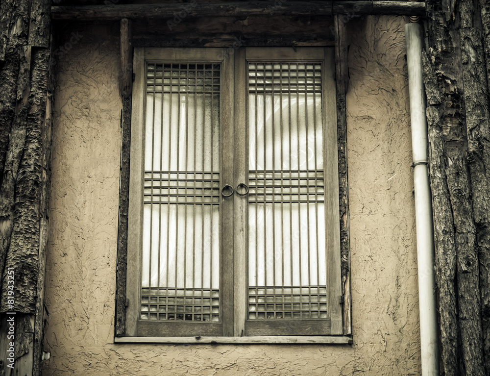 Obraz premium Old windows vintage