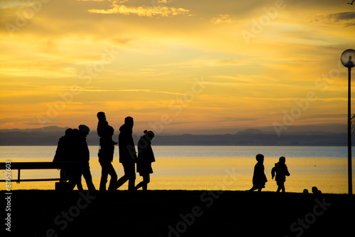 Spaziergang mit der Familie