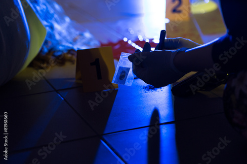 Obraz na płótnie Forensic scientist preventing evidence
