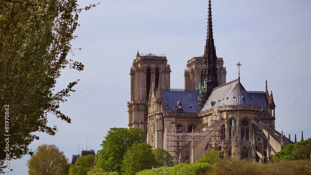 Pont des Arts-Notre Dame Cathedral, Paris, France Pont des Arts-Notre Dame Cathedral, Paris, France