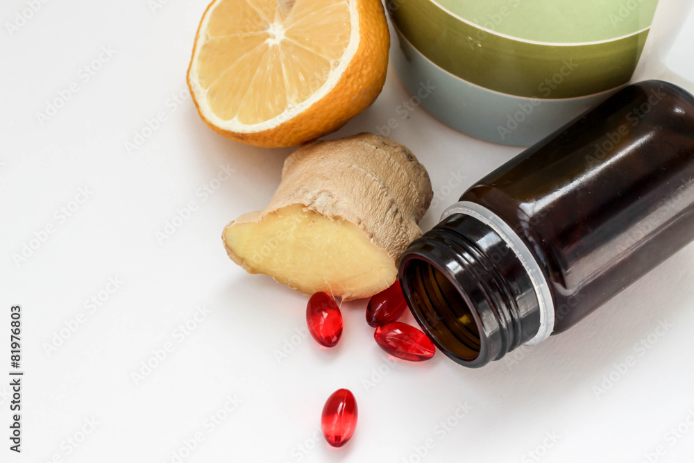 Lemon, ginger and pills for healing Lemon, ginger and pills for healing