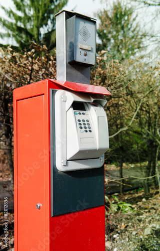 Boom barrier intercom gate device with speakerphone photo