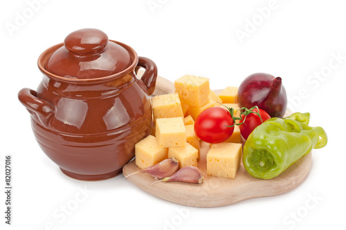 Tableau sur toile clay pot ,cheese and vegetables on wooden board