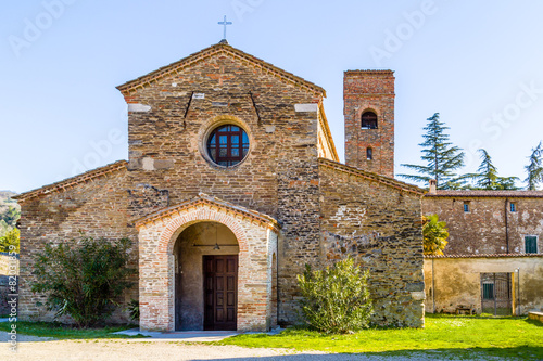 Photos Evocative religiosity of a Romanesque Church