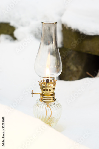 lampka w śniegu