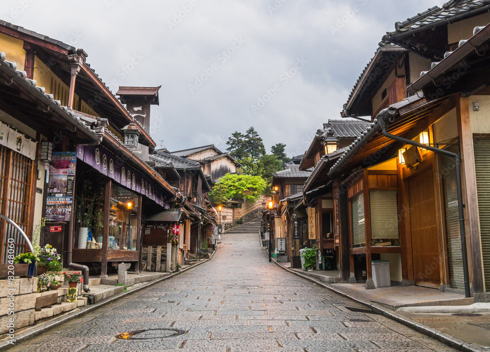 Fototapeta premium 京都 二寧坂