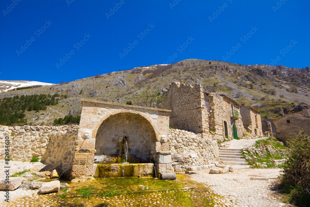 Fontana di Frattura Vecchia, Abruzzo