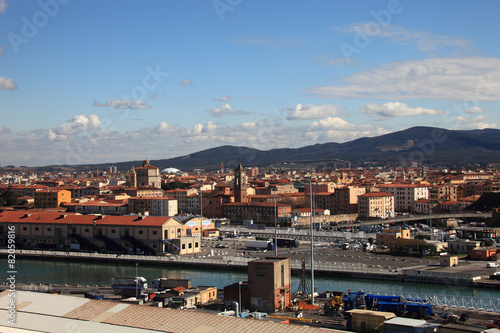 Toscana,Livorno,il porto commerciale.