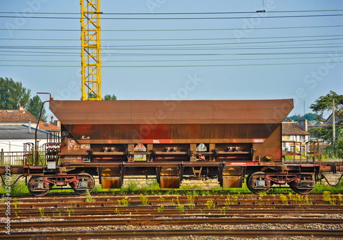 Estación de tren de Angulema, Francia, vagón de mercancías photo