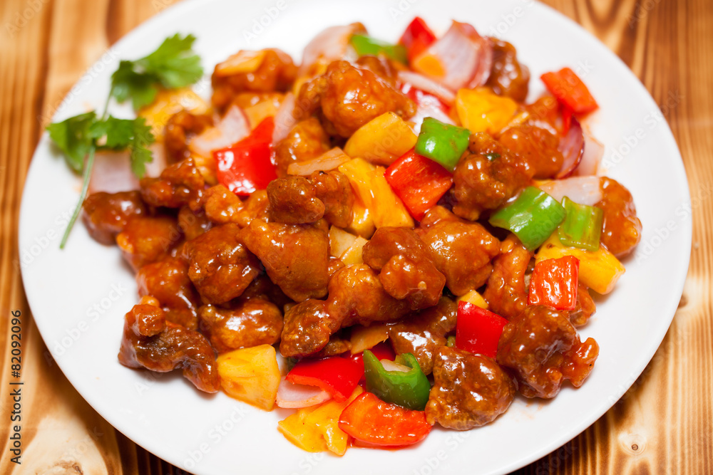 Fried pork with sweet and sour sauce