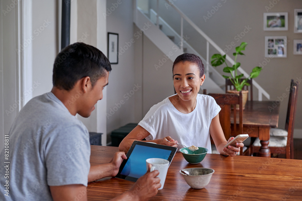 breakfast lifestyle couple tablet breakfast lifestyle couple tablet