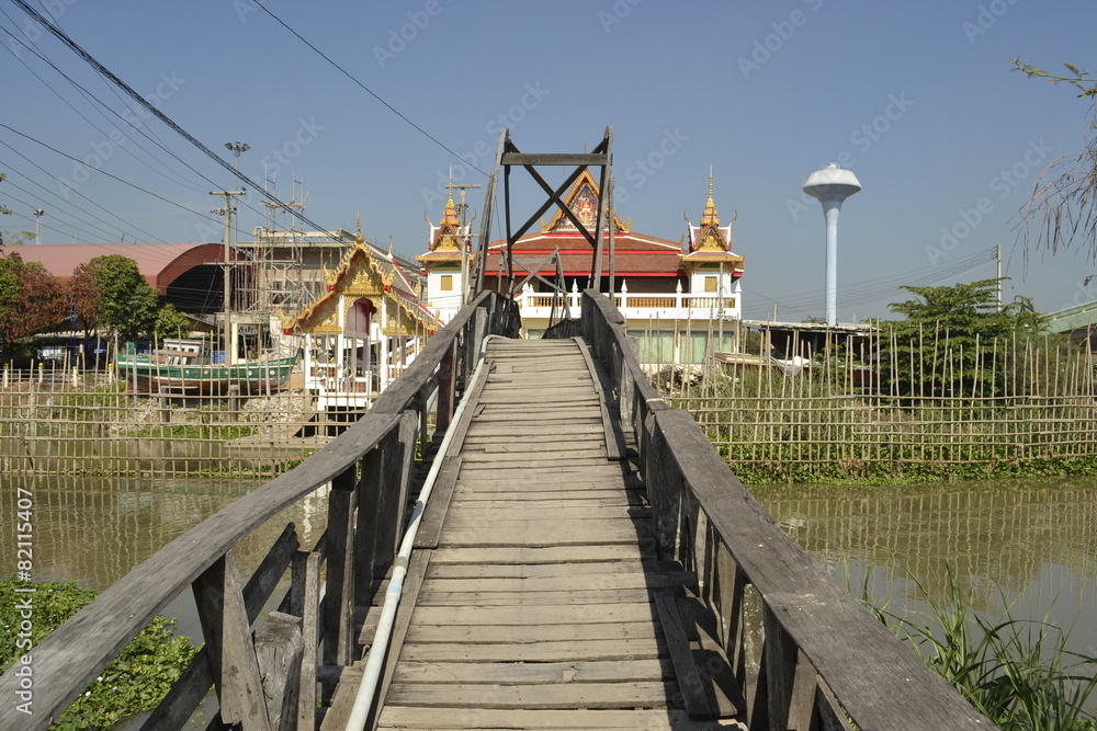 Fototapeta premium thai bridge