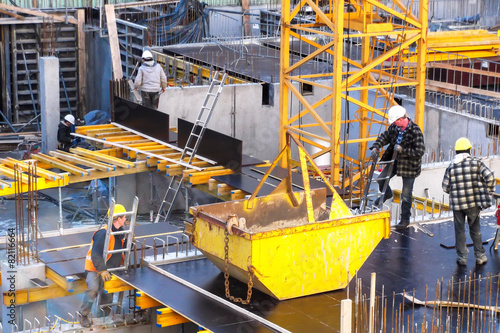 Bauarbeiter auf Baustelle photo