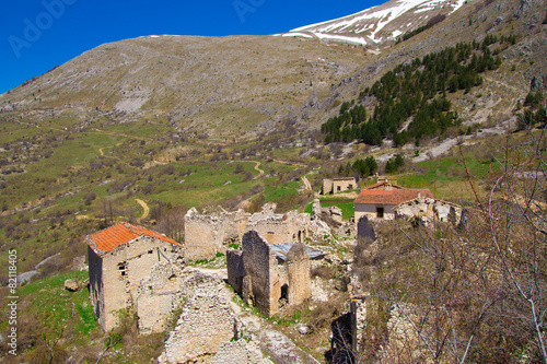 Paese fantasma in Italia photo