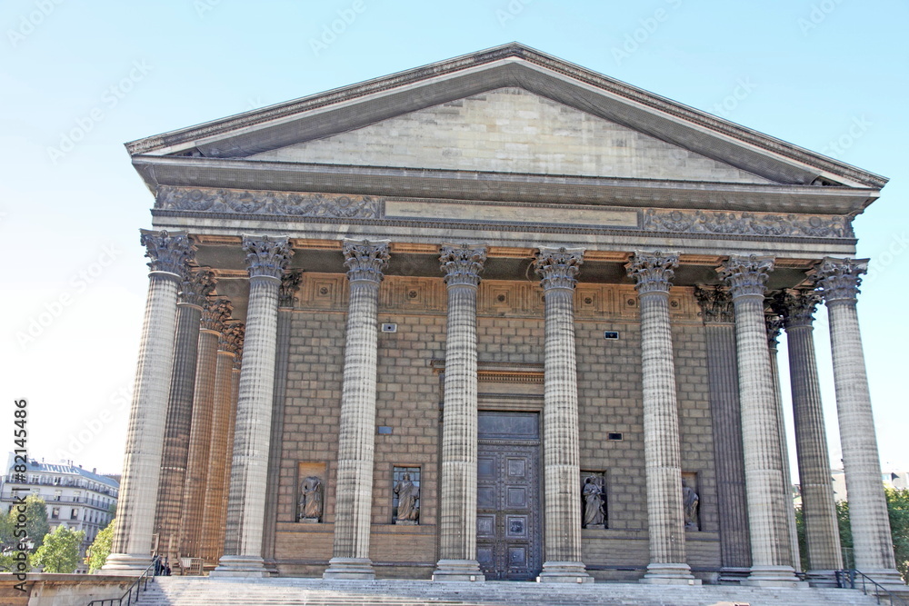 Naklejka premium La Madeleine Church in Paris, France
