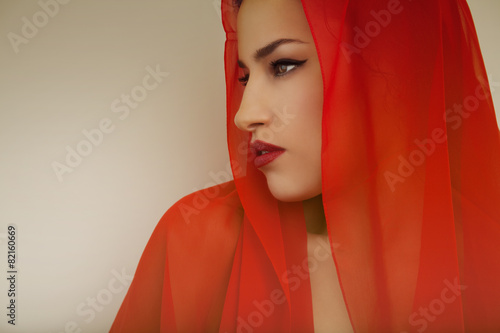 Obraz na plátně beauty in red