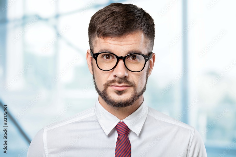 Fototapeta premium Arrow. Young businessman has an idea