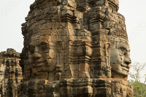 Bayon face column