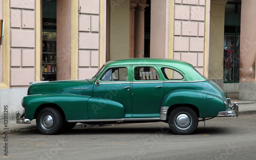 Havana, Cuba Old American Car © Thomas Barrat