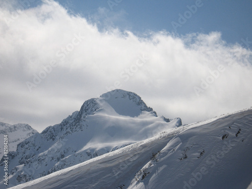Winter mountain © todoryankov