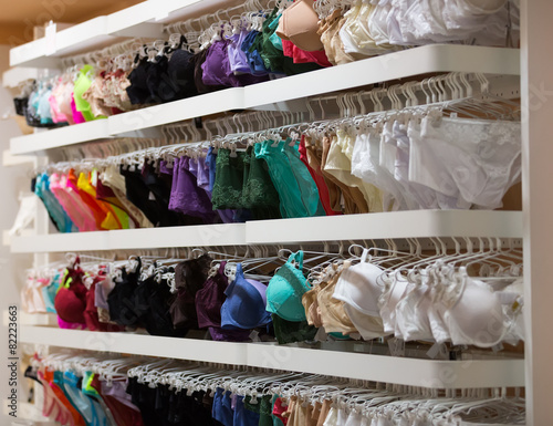   shop with female underwear