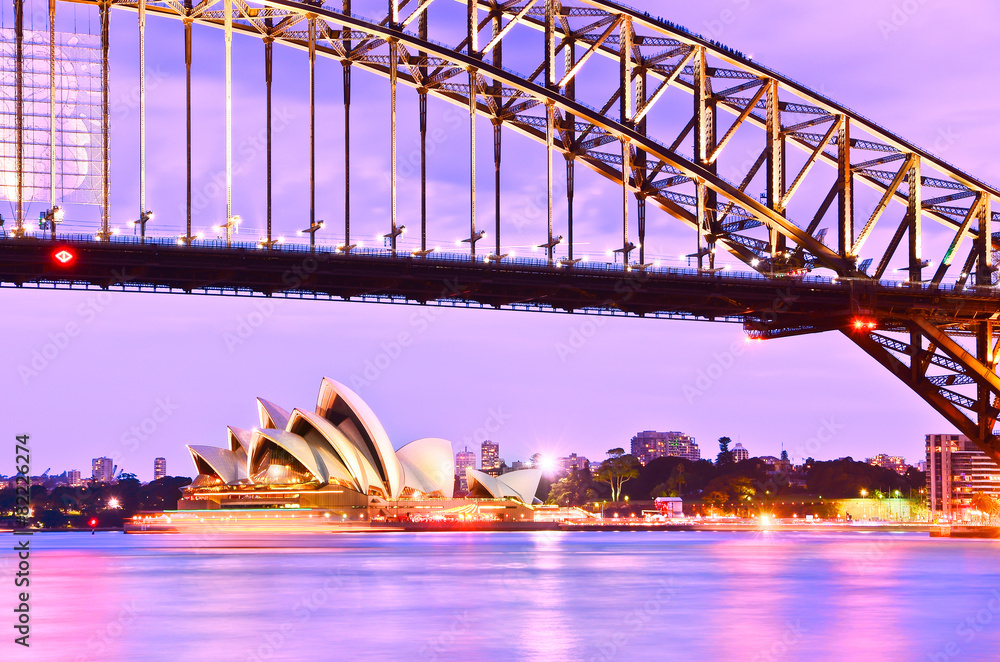 Naklejka premium Widok na port w Sydney o zmierzchu