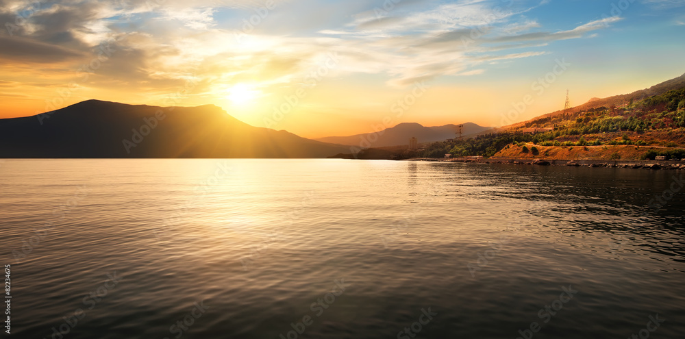 Fototapeta premium Calm sea and mountains