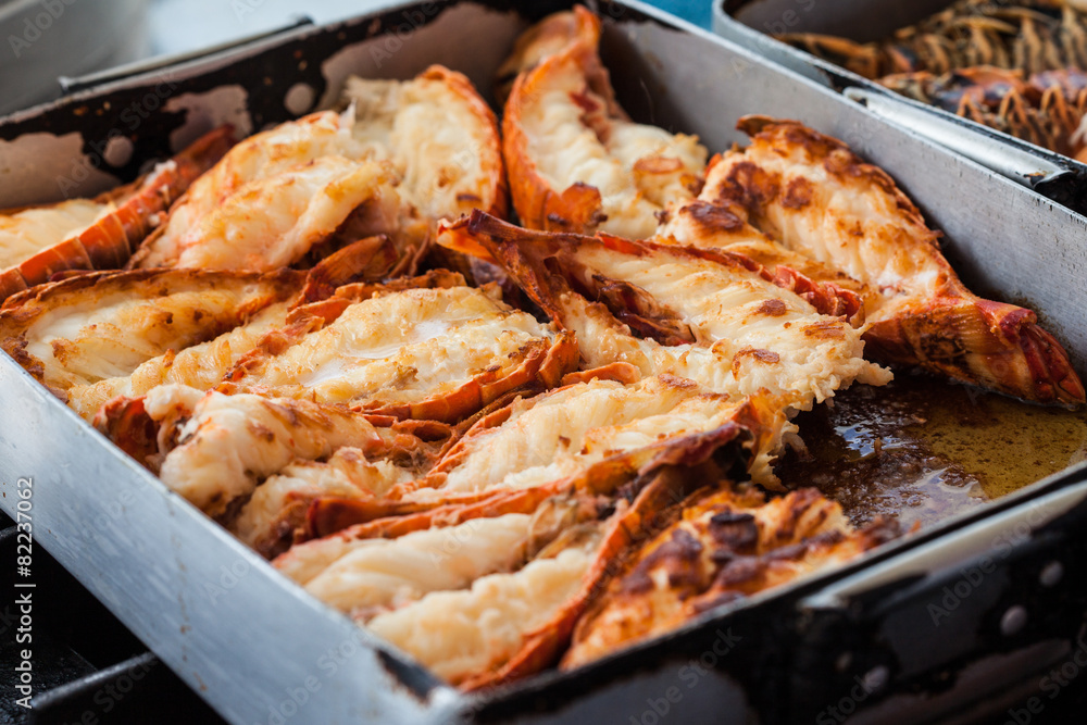 Fried lobsters