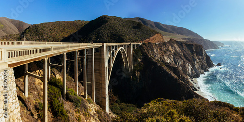 Foto Bixby Creek Bridge, Pacific highway, California, USA.