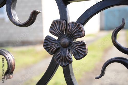 welded iron metallic flower