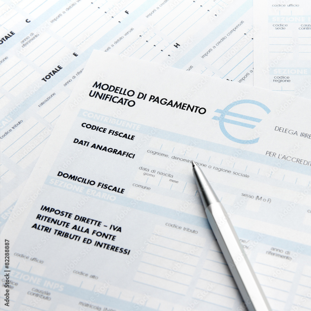 Obraz premium Tax form