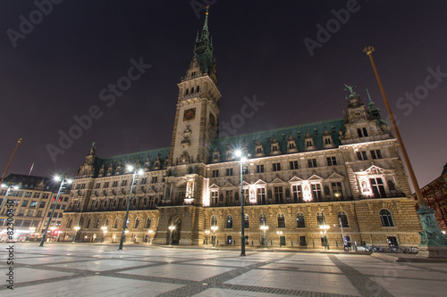 Fototapeta Naklejka Na Ścianę i Meble -  hamburg germany townhall at night