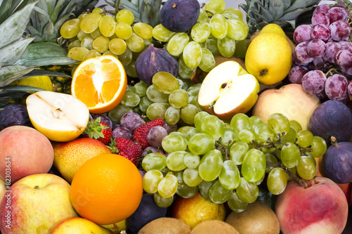 Fototapeta Naklejka Na Ścianę i Meble -  background of fresh fruits