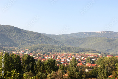 Town in the mountain valley © Leoco