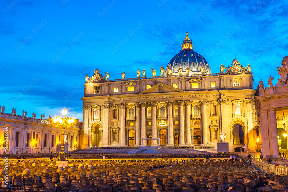 Obraz premium Vatican at night
