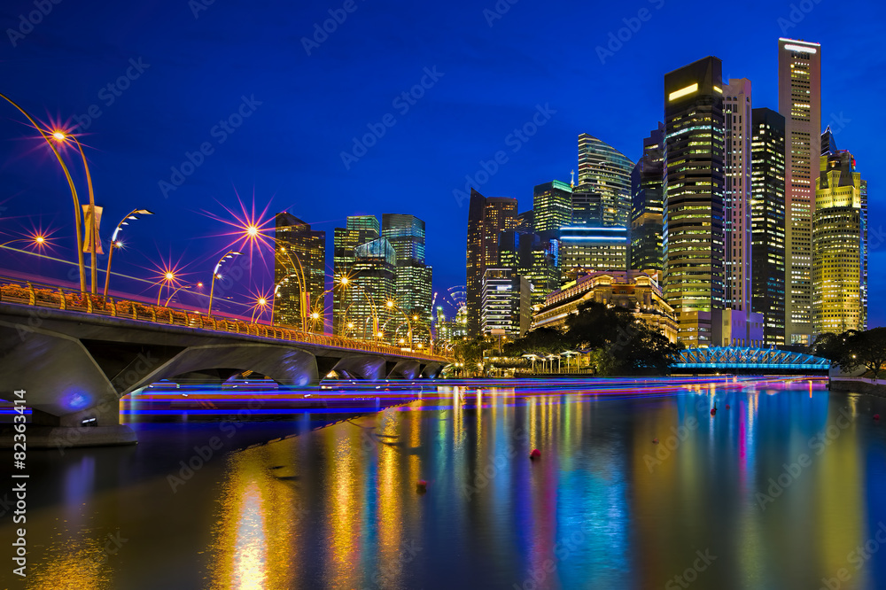 Fototapeta premium Singapore illuminated