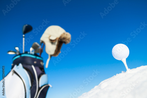 Winter golf