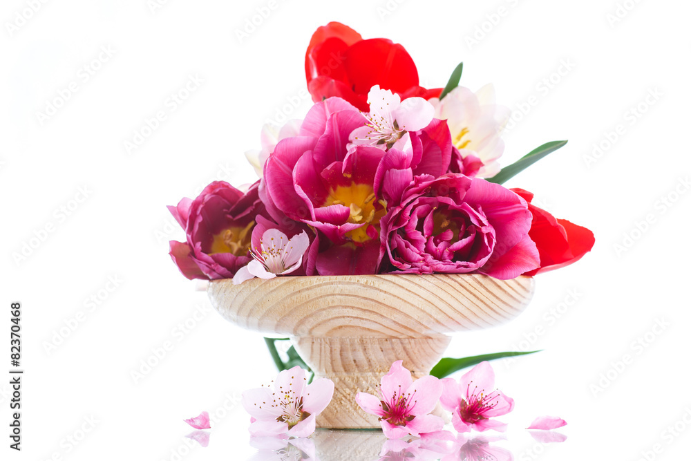 Fototapeta premium beautiful bouquet of spring flowers