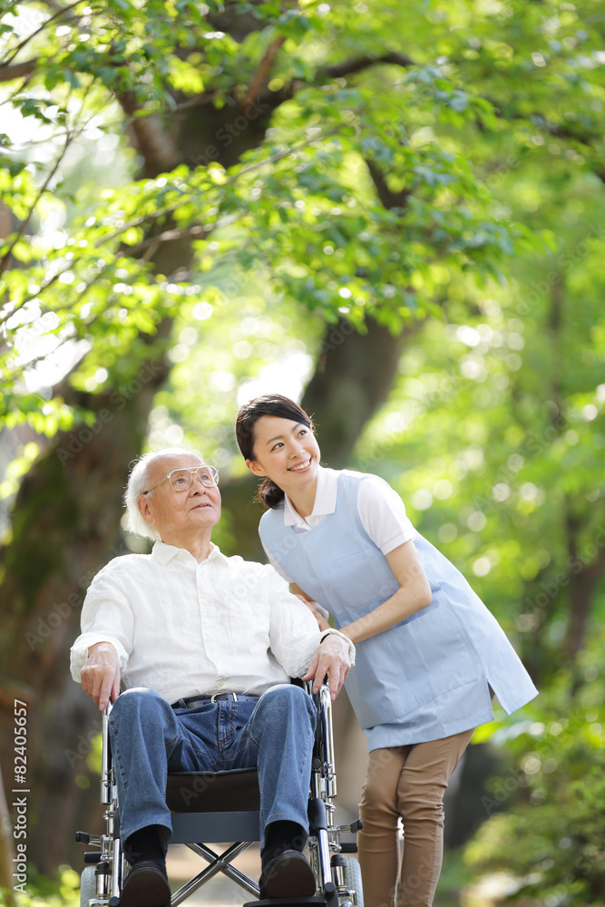 Fototapeta premium 介護・車椅子