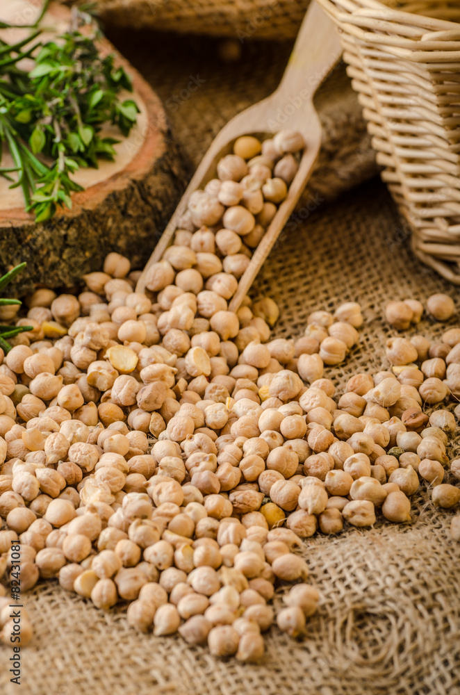 Raw and healthy chickpeas Raw and healthy chickpeas