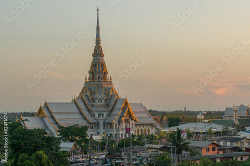 Sunset at Wat Sothon © skazzjy
