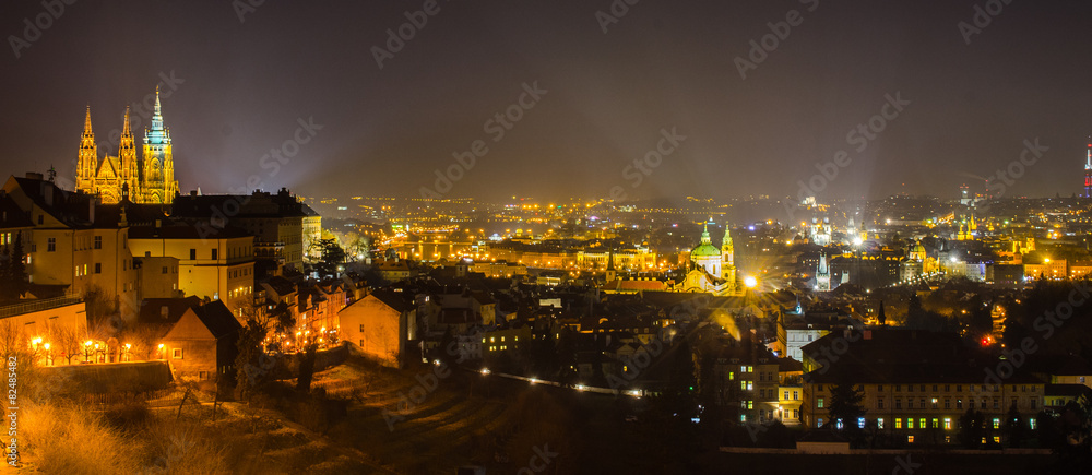 Naklejka premium night aerial view of prague taken from the strahov monastery.