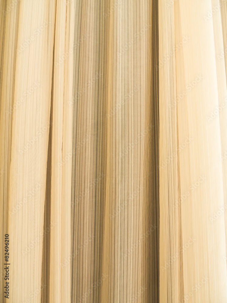 Obraz premium Yellow curtain