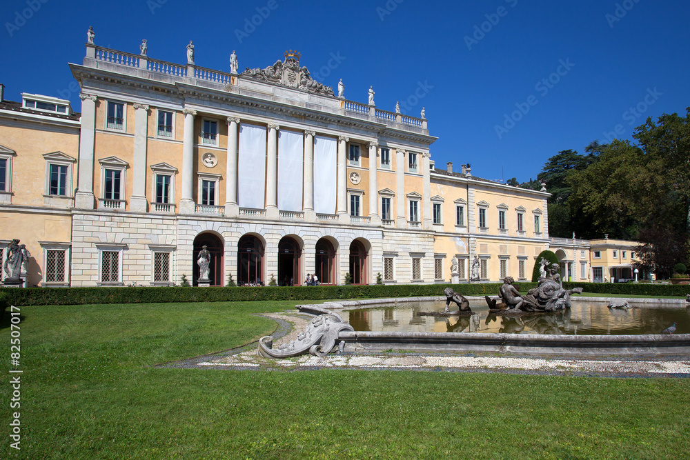 Fototapeta premium Villa Olmo, Lake Como, Italy